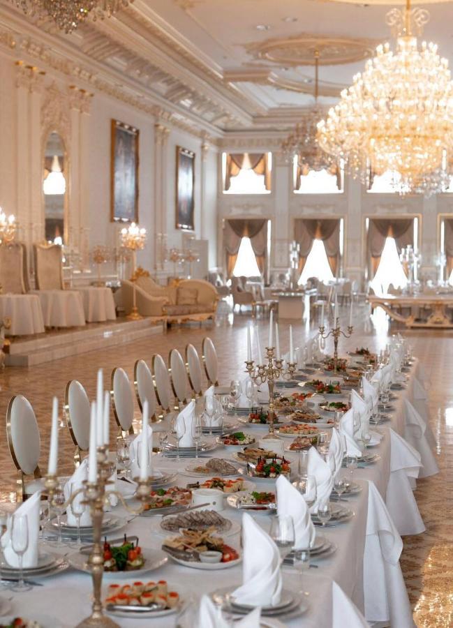 Dubovtsy Hotel Grand Aristocrate מראה חיצוני תמונה