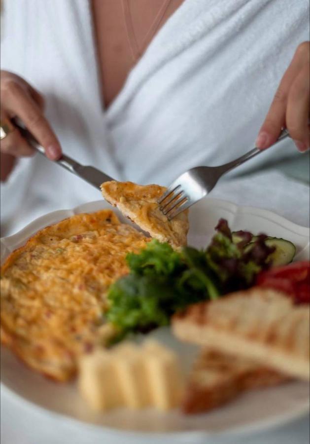 Dubovtsy Hotel Grand Aristocrate מראה חיצוני תמונה