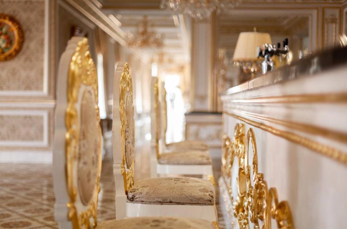 Dubovtsy Hotel Grand Aristocrate מראה חיצוני תמונה